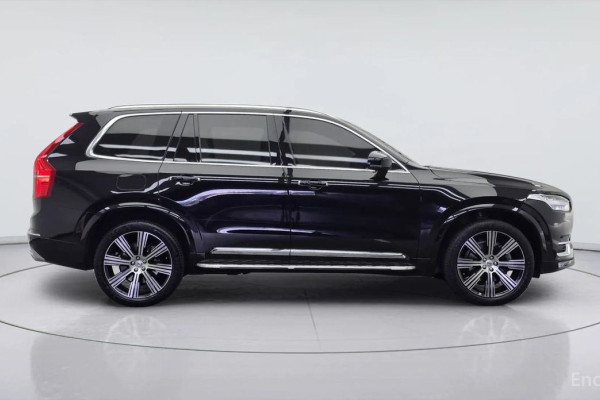 2021 Volvo XC90 с пробегом 51 634 км