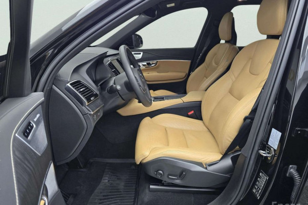 2021 Volvo XC90 с пробегом 51 634 км