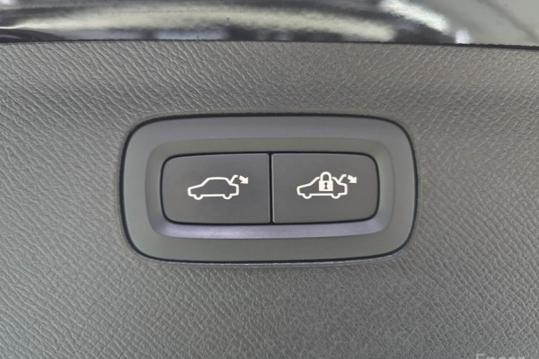 2021 Volvo XC90 с пробегом 51 634 км