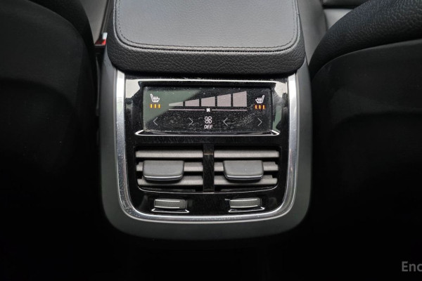 2016 Volvo XC90 с пробегом 99 321 км