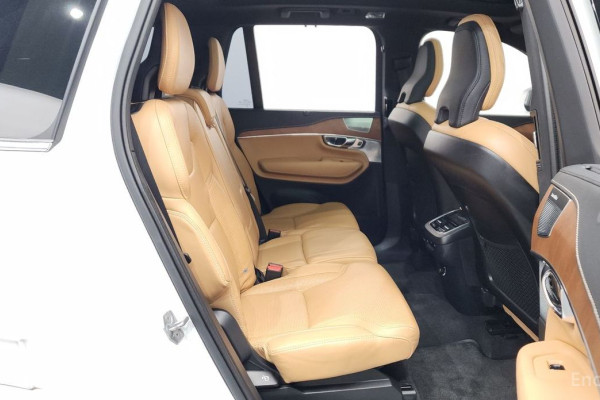 2019 Volvo XC90 с пробегом 99 888 км