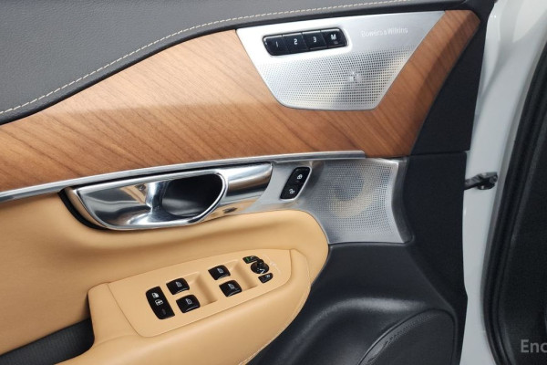 2019 Volvo XC90 с пробегом 99 888 км