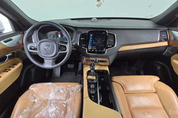 2020 Volvo XC90 с пробегом 73 137 км