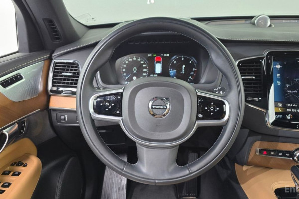 2020 Volvo XC90 с пробегом 73 137 км