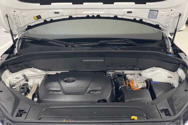 2024 Volvo XC90 с пробегом 21 261 км