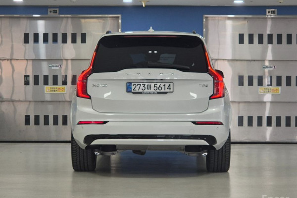 2025 Volvo XC90 с пробегом 6 243 км