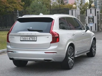 2020 Volvo XC90 с пробегом 200 173 км