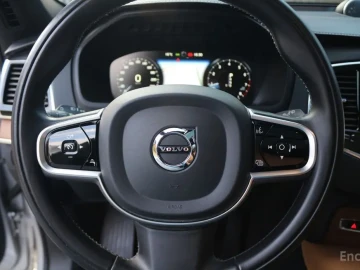 2020 Volvo XC90 с пробегом 200 173 км