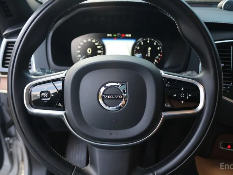 2020 Volvo XC90 с пробегом 200 173 км