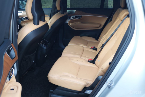 2020 Volvo XC90 с пробегом 200 173 км