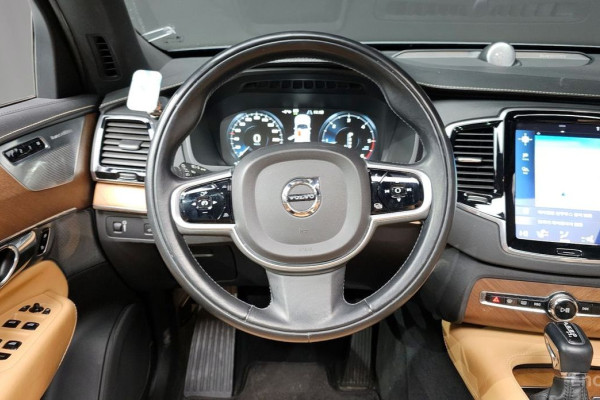 2019 Volvo XC90 с пробегом 193 461 км