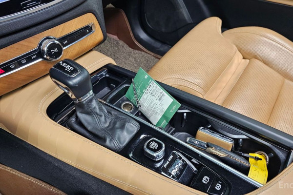 2019 Volvo XC90 с пробегом 200 770 км