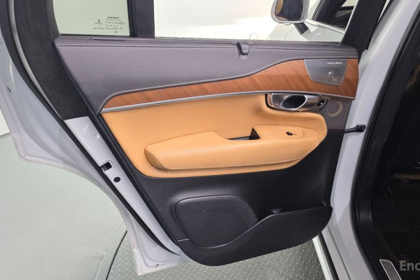 2018 Volvo XC90 с пробегом 131 772 км