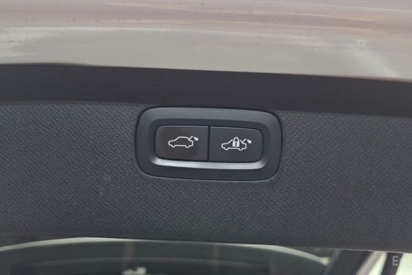 2018 Volvo XC90 с пробегом 131 772 км