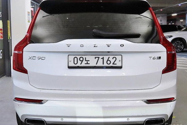 2018 Volvo XC90 с пробегом 92 544 км