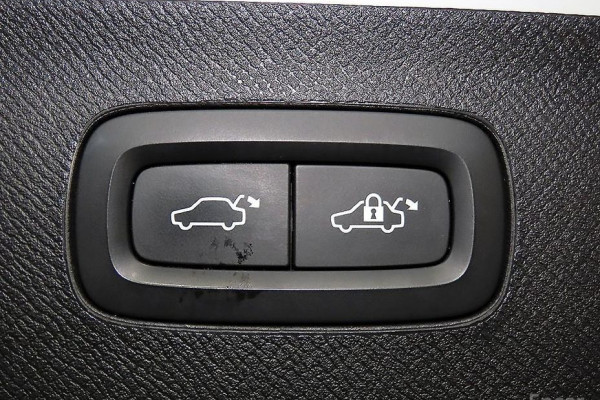 2018 Volvo XC90 с пробегом 92 544 км