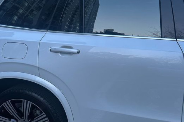 2022 Volvo XC90 с пробегом 54 000 км