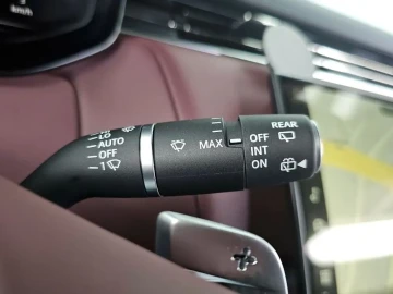 2023 Land Rover Range Rover Sport с пробегом 26 935 км
