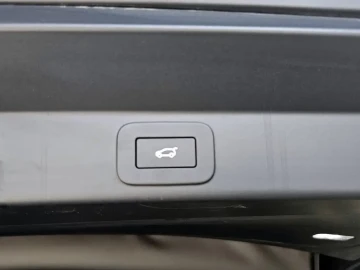 2023 Land Rover Range Rover Sport с пробегом 26 935 км