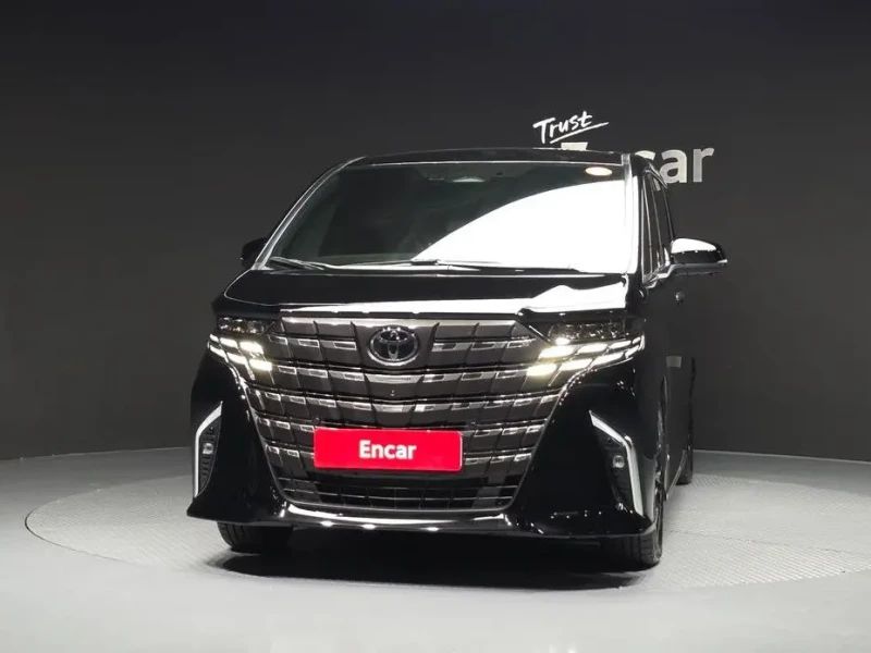 2024 Toyota Alphard с пробегом 2 793 км