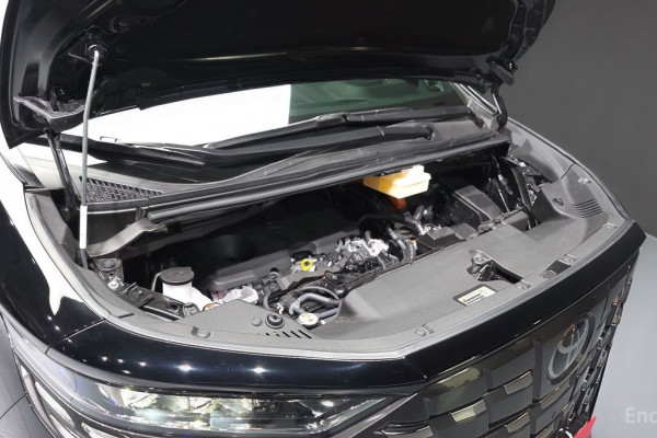 2024 Toyota Alphard с пробегом 2 793 км