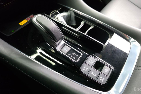 2024 Toyota Alphard с пробегом 11 724 км