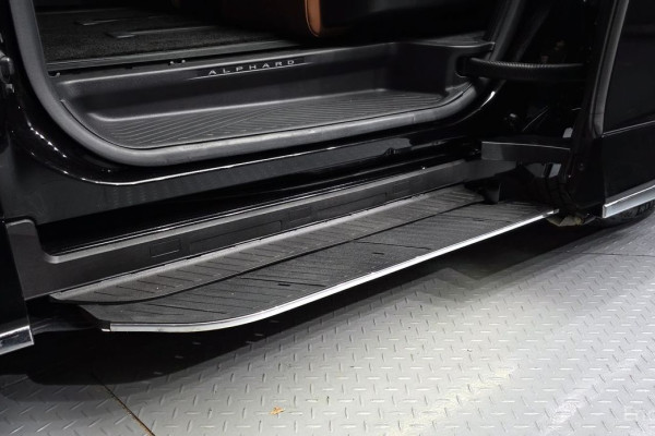 2024 Toyota Alphard с пробегом 2 793 км