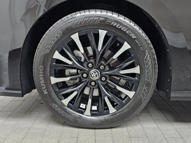 2023 Toyota Alphard с пробегом 55 817 км