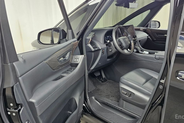 2023 Toyota Alphard с пробегом 55 817 км