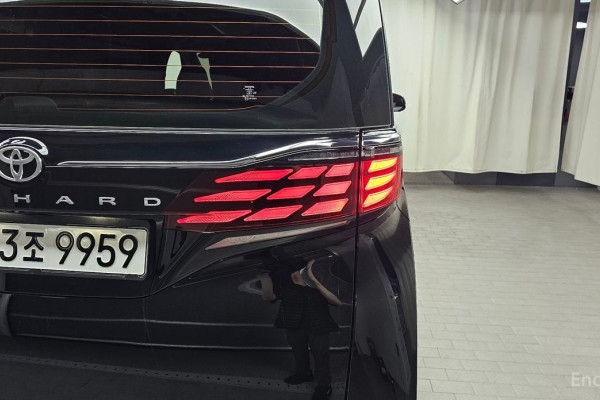 2023 Toyota Alphard с пробегом 55 817 км