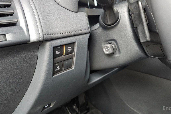 2023 Toyota Alphard с пробегом 55 817 км