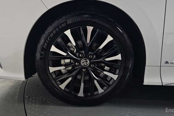 2024 Toyota Alphard с пробегом 20 668 км