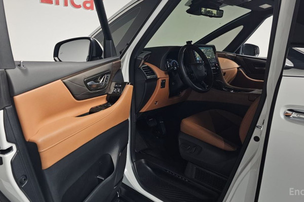 2024 Toyota Alphard с пробегом 20 668 км