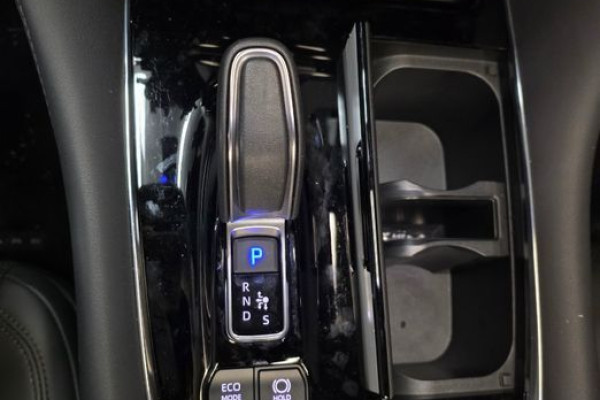 2024 Toyota Alphard с пробегом 3 752 км