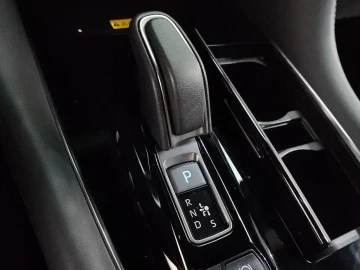 2024 Toyota Alphard с пробегом 17 940 км
