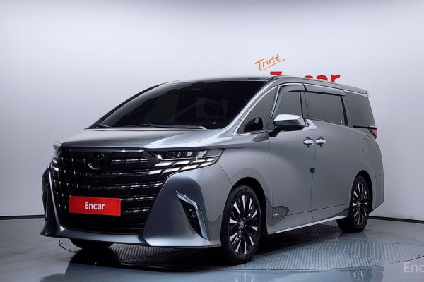 2024 Toyota Alphard с пробегом 17 940 км