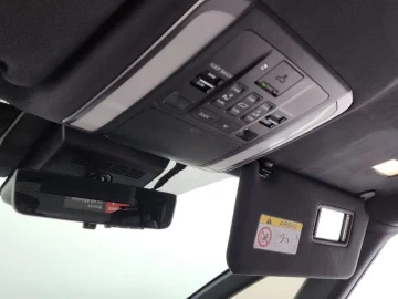 2024 Toyota Alphard с пробегом 17 940 км