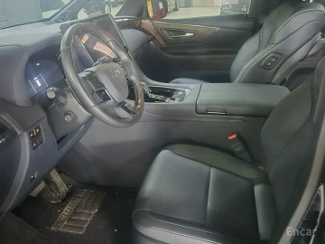 2024 Toyota Alphard с пробегом 11 442 км