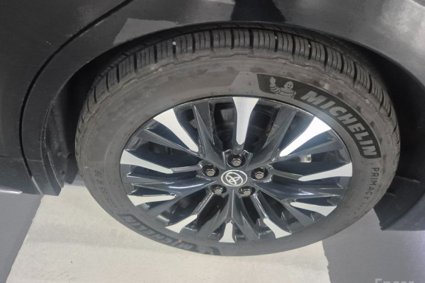 2024 Toyota Alphard с пробегом 11 442 км