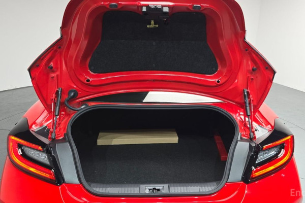 2024 Toyota GR86 с пробегом 2 353 км