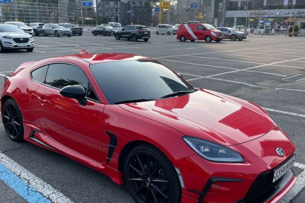 2024 Toyota GR86 с пробегом 10 276 км