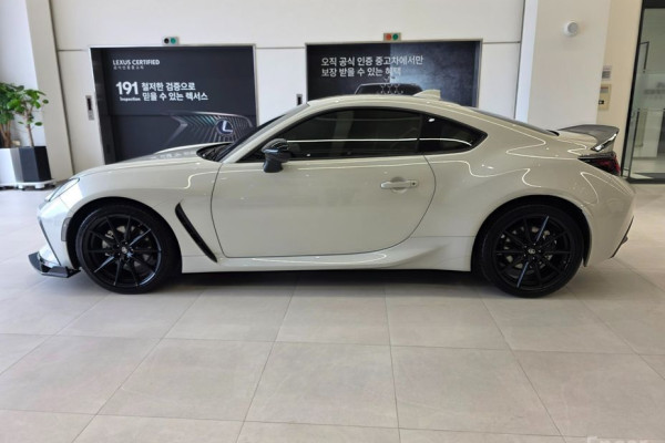 2024 Toyota GR86 с пробегом 14 310 км