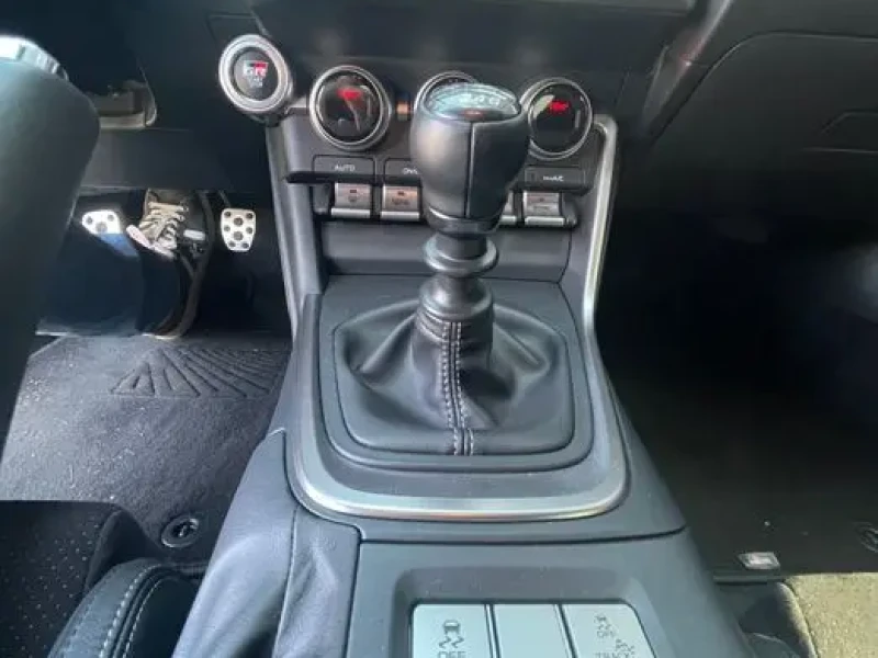 2024 Toyota GR86 с пробегом 17 400 км