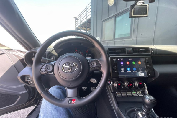 2024 Toyota GR86 с пробегом 17 400 км