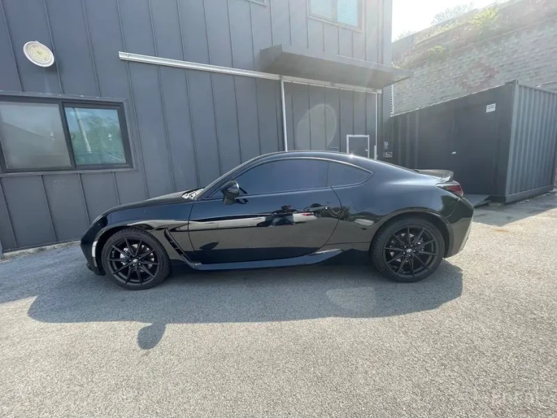 2024 Toyota GR86 с пробегом 17 400 км