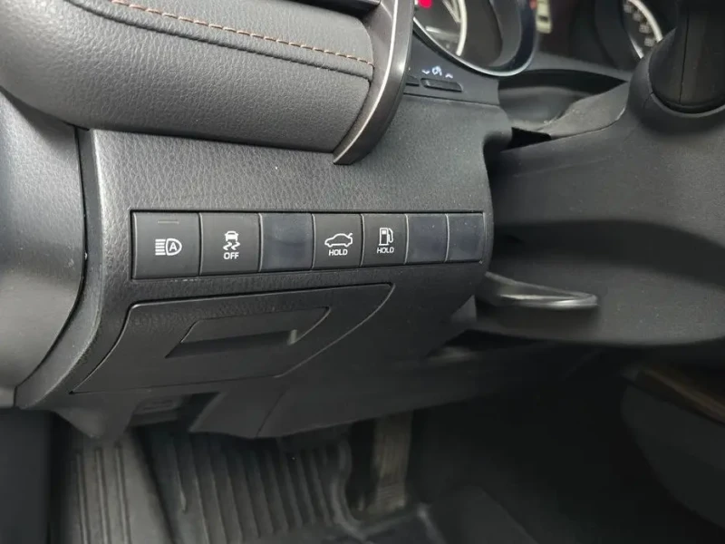 2018 Toyota Camry с пробегом 34 717 км