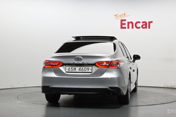 2018 Toyota Camry с пробегом 54 626 км