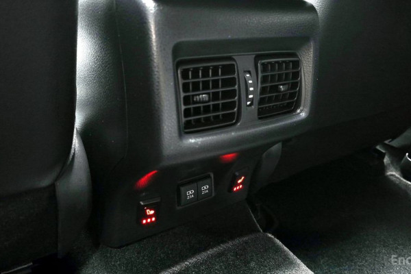 2018 Toyota Camry с пробегом 48 636 км