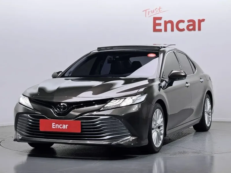 2017 Toyota Camry с пробегом 74 877 км
