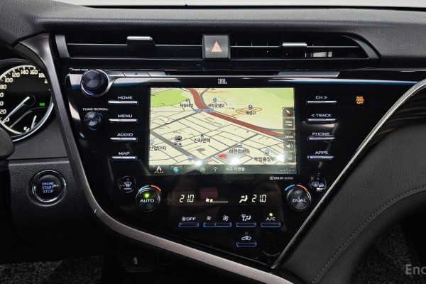 2017 Toyota Camry с пробегом 74 877 км